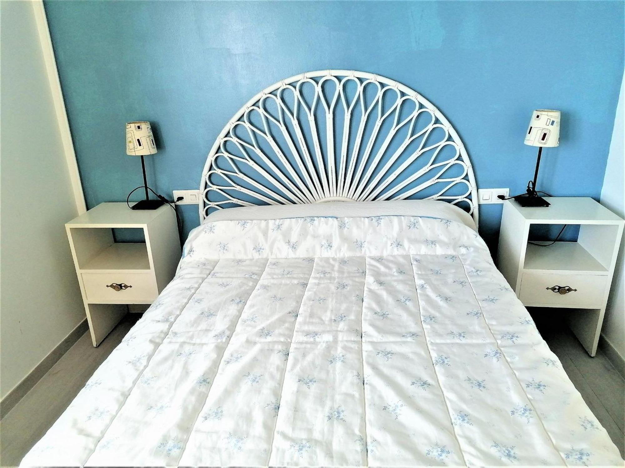 Apartment 3166 Dallas I Esc. A 2a, Zona Tranquila, Con Pies En El Agua. Situado En Pleno Camino De Ronda Por El Que Dando Un Paseo Llegara A Playas Salvajes De Roses. Parking. - Es-258-98 Roses